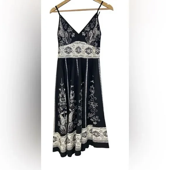 Magic Embroidered Black and White 100% Cotton Dress. Size Large. - Picture 8 of 11
